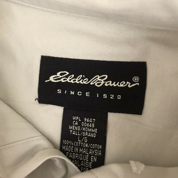 Eddie Bauer 2 Classic Fit Dress Shirts - Picture 10 of 12